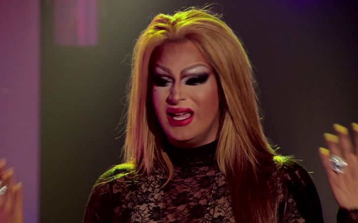 How Rich is Drag Queen Roxxxy Andrews?